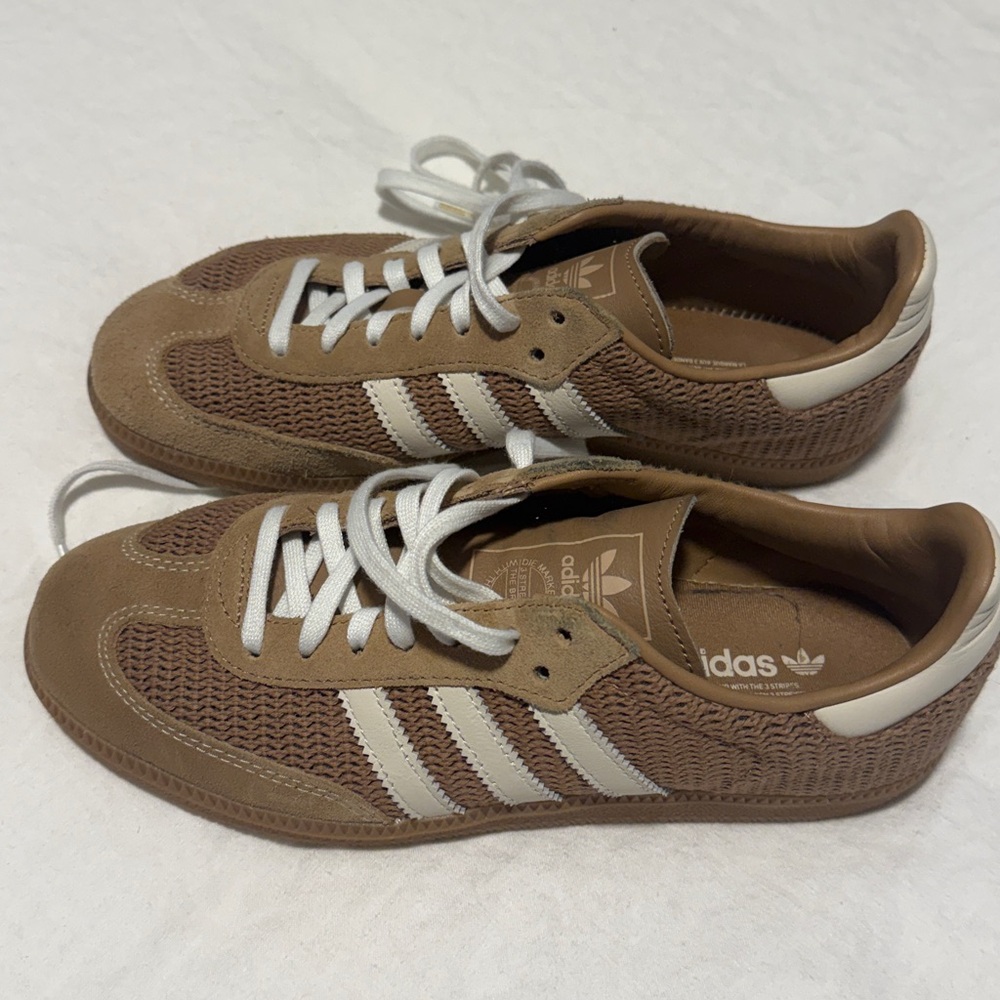 adidas Women's Brown and White Low-Top Sneakers